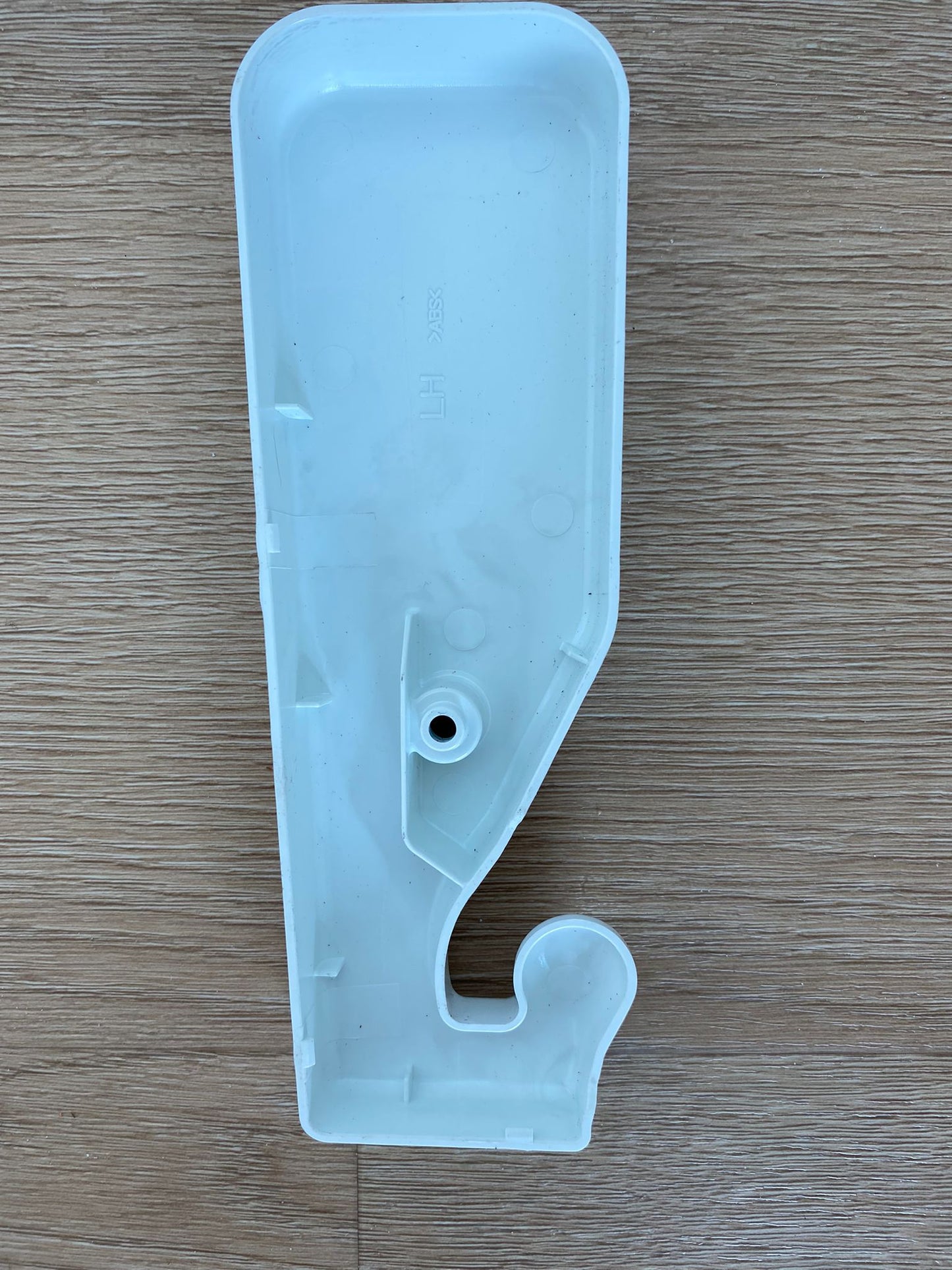 1457660 1446000 Westinghouse fridge freezer white LHS left hand side hinge cover WSE6070 WSE6100 WSE6970 WSE7000