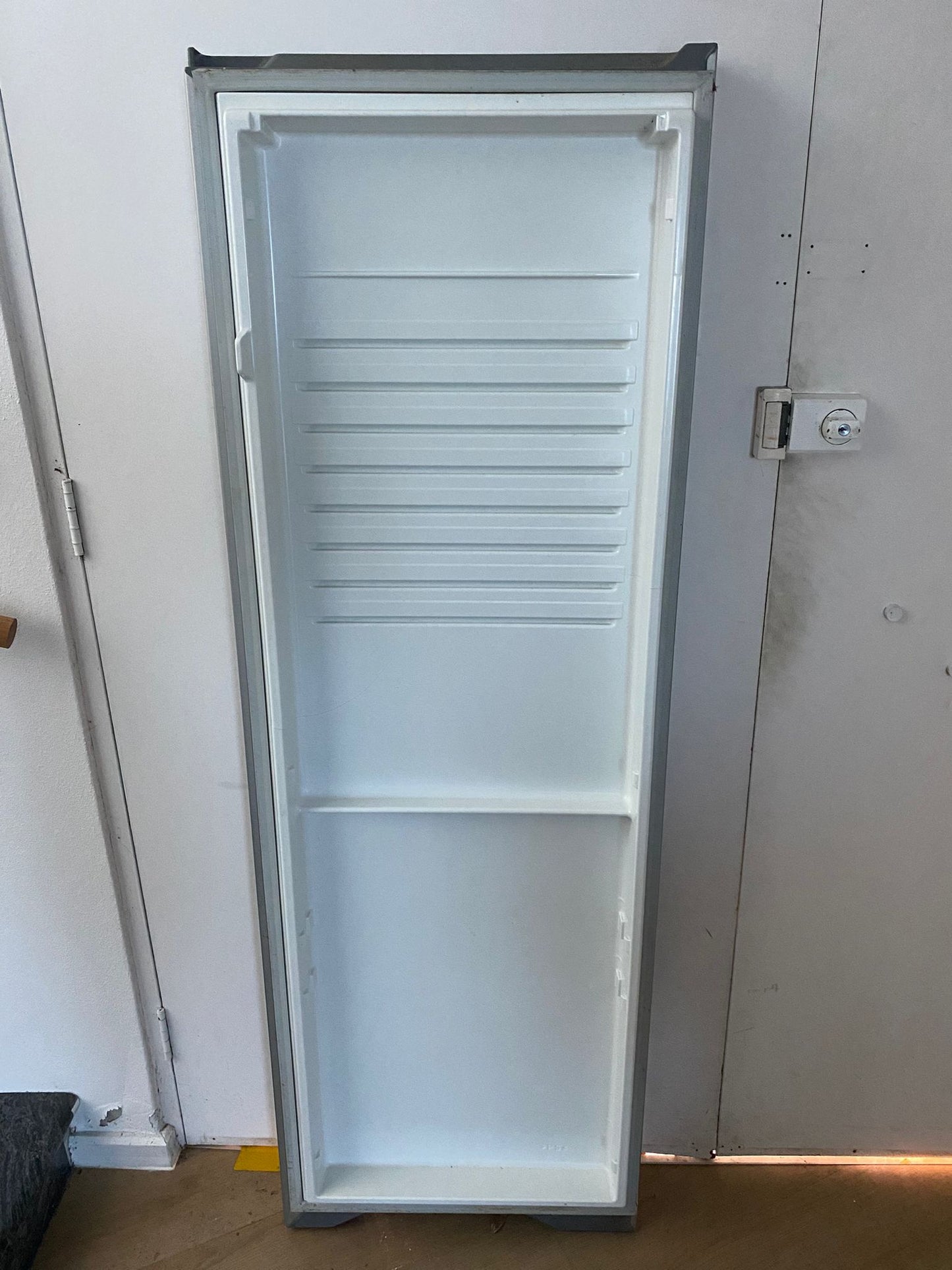 1453039 Westinghouse pacific silver PS FRIDGE COMPARTMENT FC door outer panel FIP foam assembly WSE6970 WSE7000