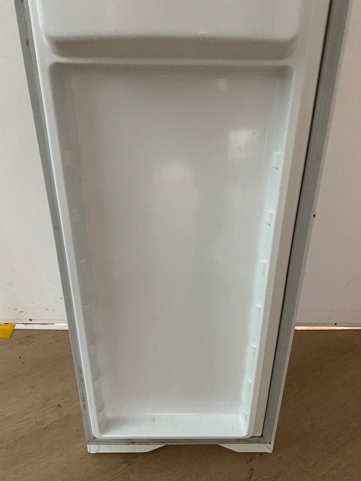 1456957 Westinghouse fridge white FZR FREEZER DOOR outer panel FIP foam assembly WSE6070 WSE6970