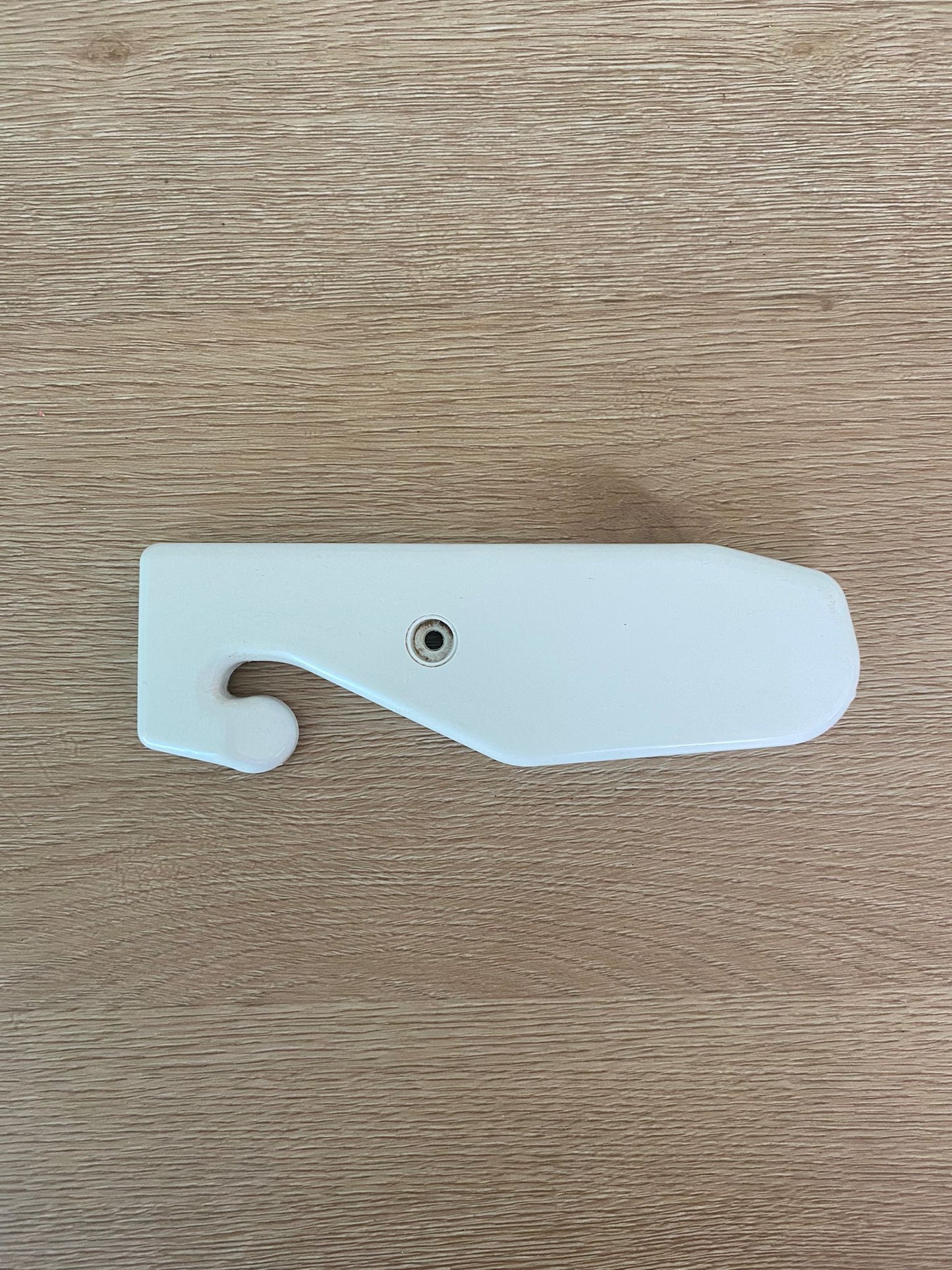 1446001 1457661 Westinghouse fridge freezer white RHS right hand side hinge cover WSE6070 WSE6100 WSE6970 WSE7000