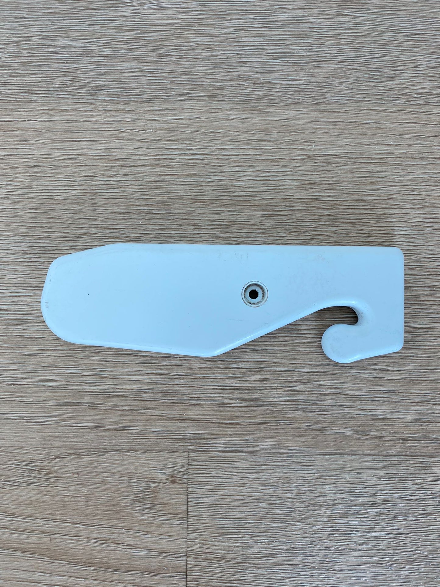 1446000 1457660 Westinghouse fridge freezer white LHS left hand side hinge cover WSE6070 WSE6100 WSE6970 WSE7000