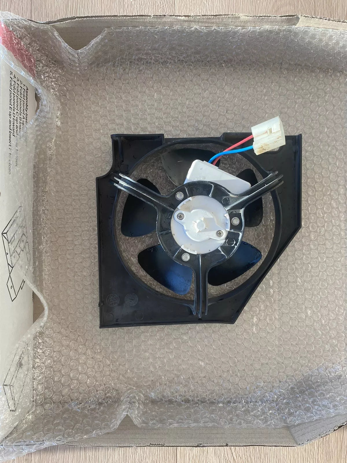 1449191 1460307 1460307K 242031606 4055577300 Westinghouse fridge freezer condenser fan motor shroud assembly assy WSE6070 WSE6100 WSE6970 WSE7000