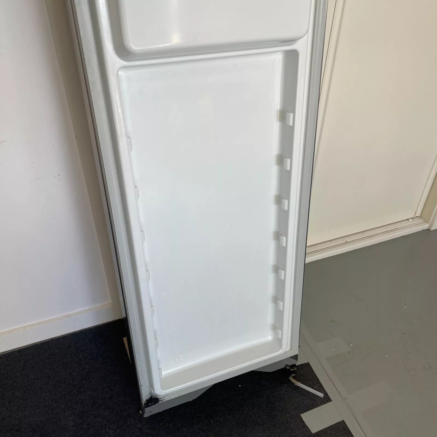 1456956 Westinghouse fridge stainless steel FZR FREEZER DOOR outer panel FIP foam assembly WSE6070SF WSE6970SF