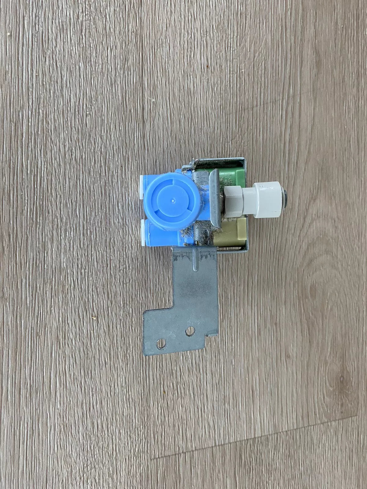 1451054 1454491 Westinghouse fridge solenoid dual push fit water valve WSE6070 WSE6970