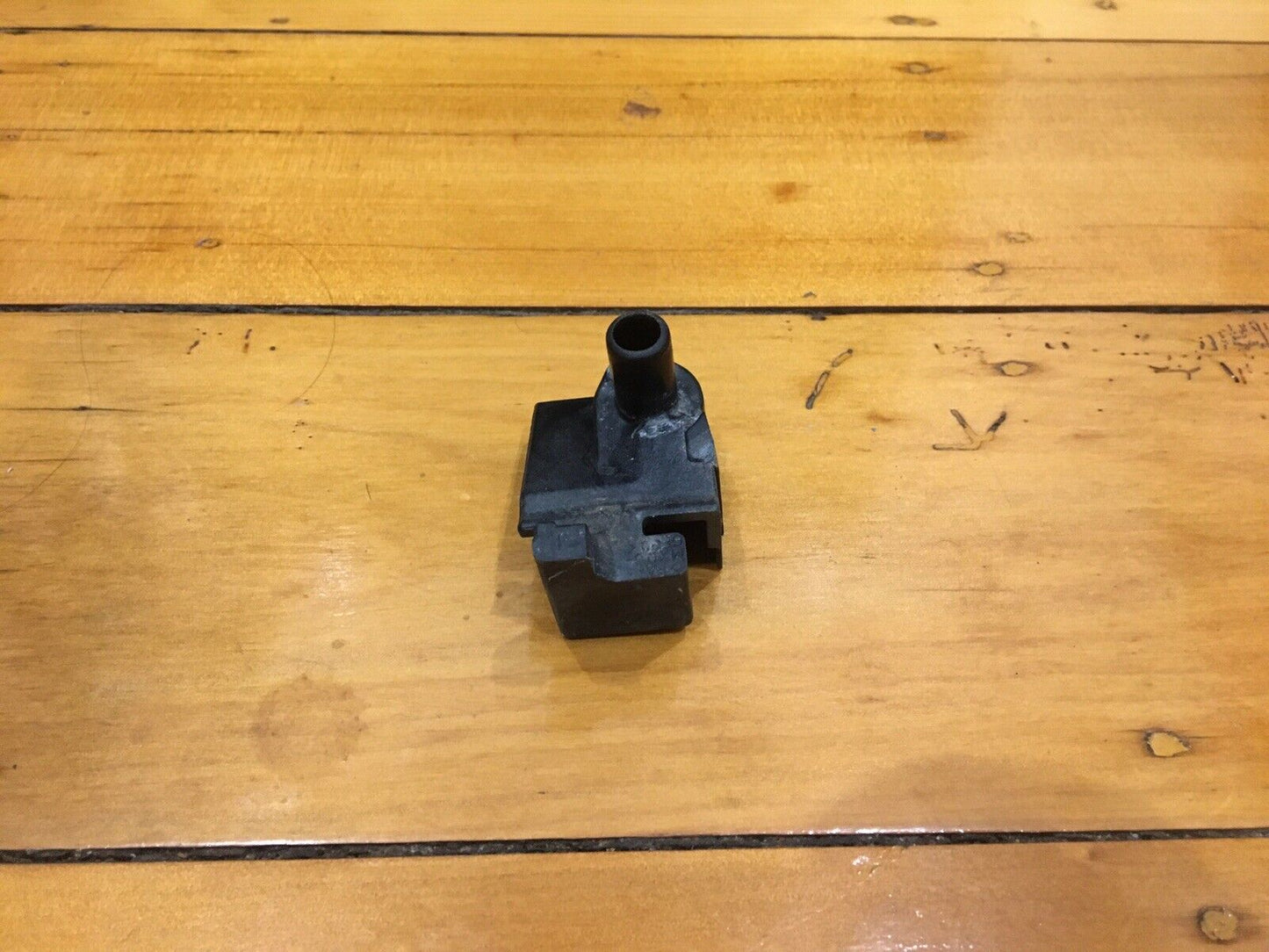 1447123 1456628 1458191 1458378 Westinghouse fridge freezer LHS left lower hinge cam FITS ALL WSE6070 WSE6100 WSE6970 WSE7000